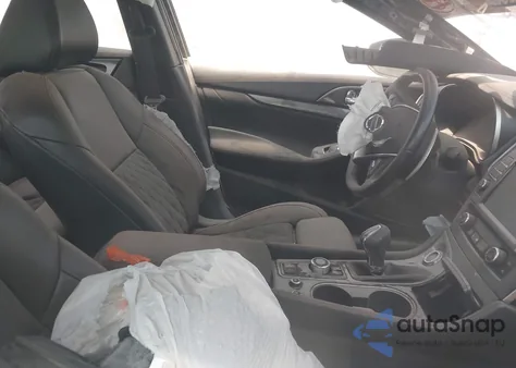 2019 Nissan Maxima 3.5 Sr z USA, uszkodzony, nr VIN 1N4AA6AV5KC375534